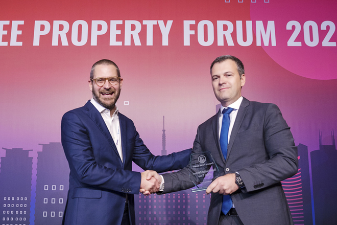 List version premiere stejarii collection razvan enache  managing director tiriac imobiliare  si csanad csuros  ceo property forum 